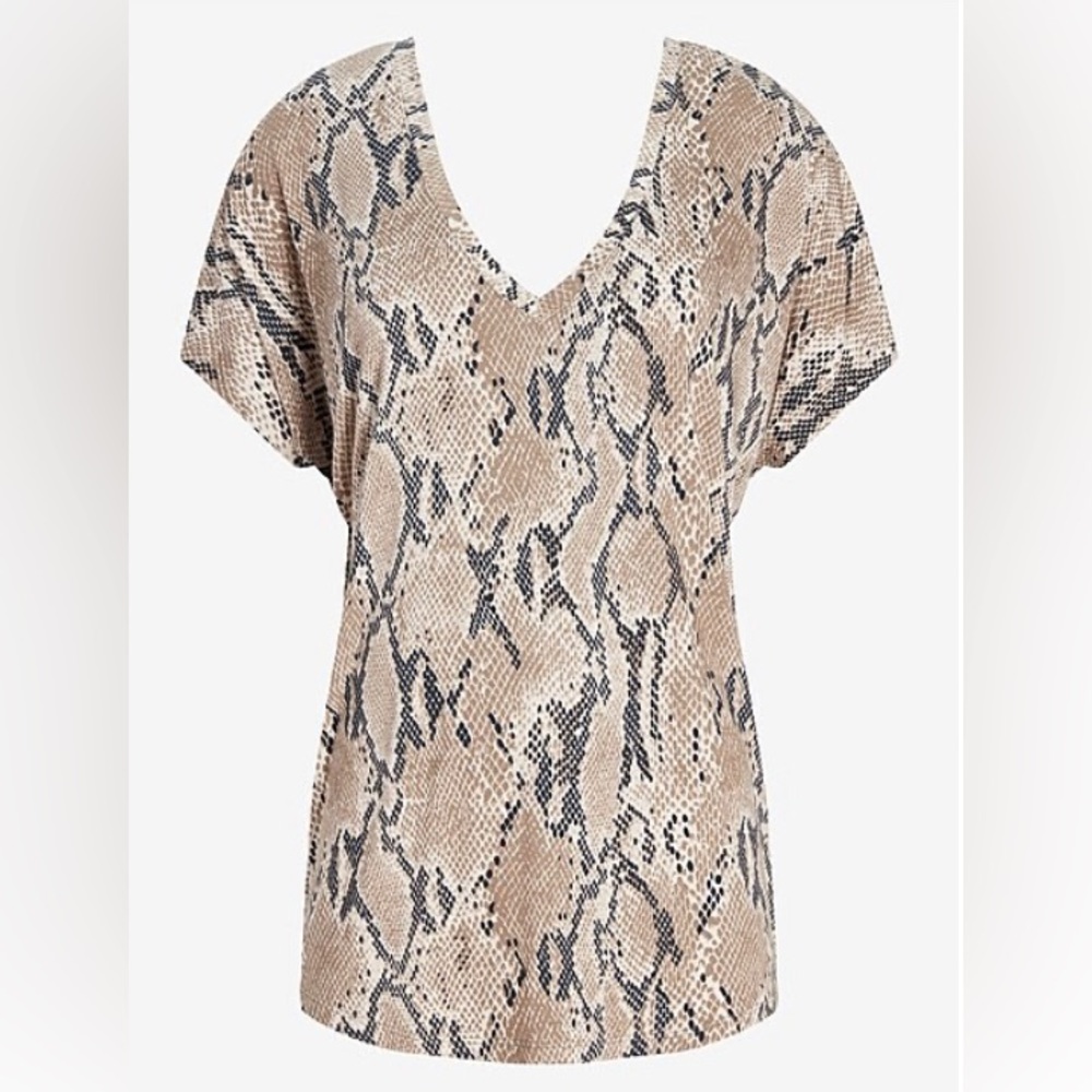 Snake Tee size Small Express